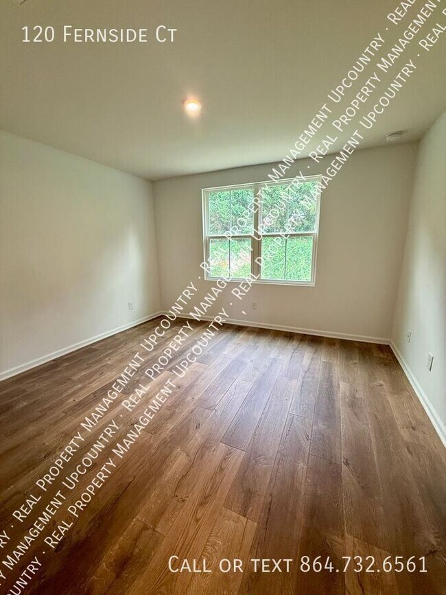 Building Photo - 120 Fernside Ct