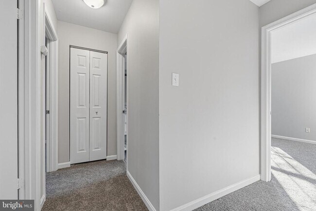 Building Photo - 3365 Cheverly Ct