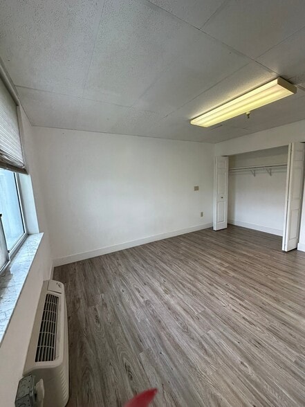 Building Photo - 1120 Montana St