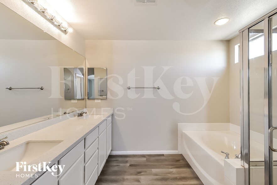 Building Photo - 2649 Salida Del Sol Ct