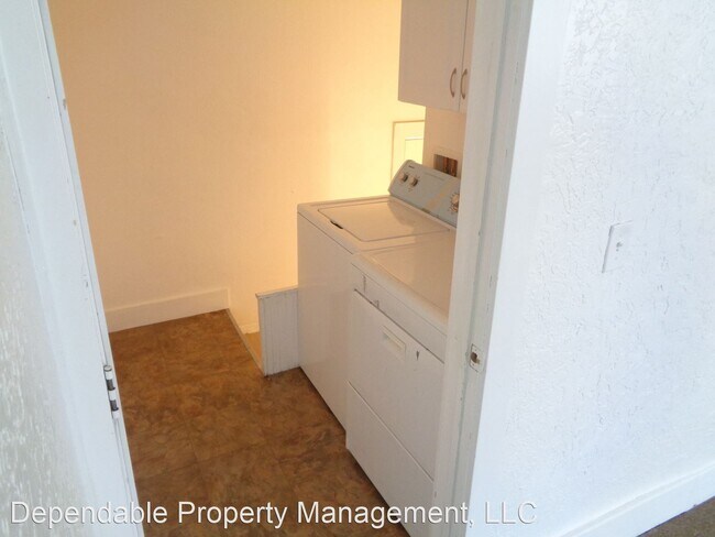 Building Photo - 6 br, 3 bath House - 1018 17th Street