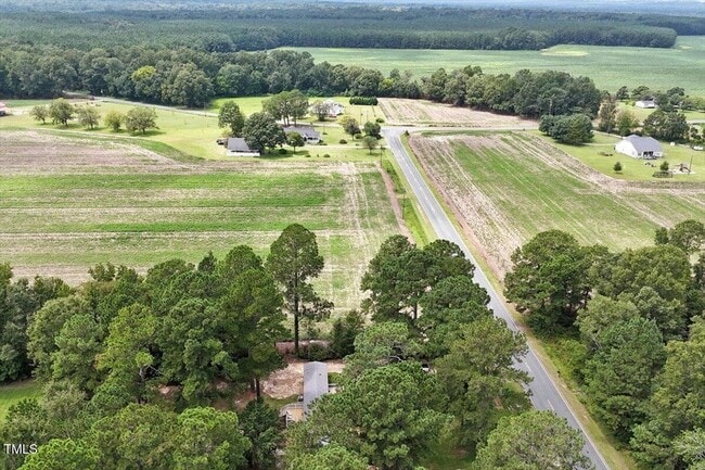 Building Photo - 10317 Giles Rd