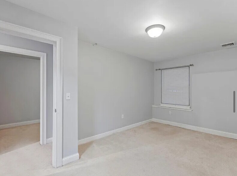 Building Photo - 873 Harrison Ave
