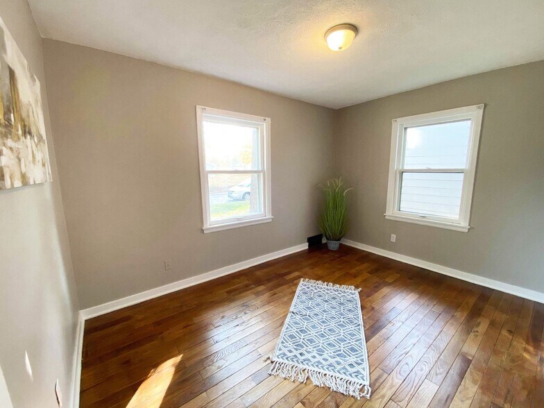 Building Photo - 1122 Franklin St