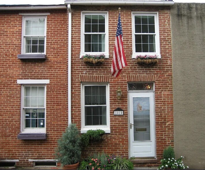 Building Photo - 1010 Patapsco St