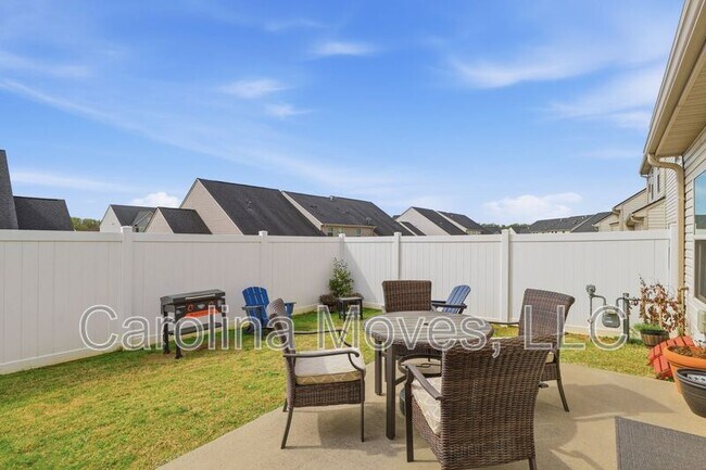 Building Photo - 126 Middleby Way
