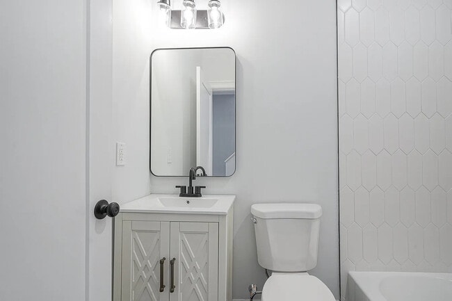 Building Photo - 1222 S 20th St