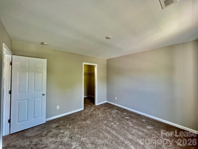 Building Photo - 10311 Dominion Village Dr