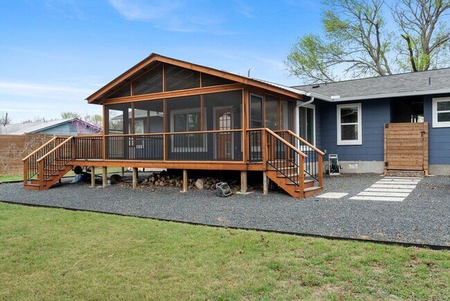 Building Photo - 3404 Touchstone St