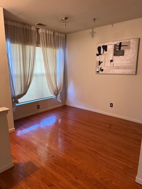 Building Photo - 3741 S Wayne Rd