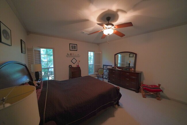 Building Photo - Gorgeous Home in the Coveted Greenshire Subdivision - Realtor Commission: $400