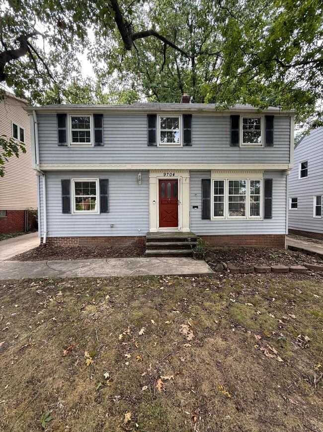 Building Photo - 9704 S Highland Ave