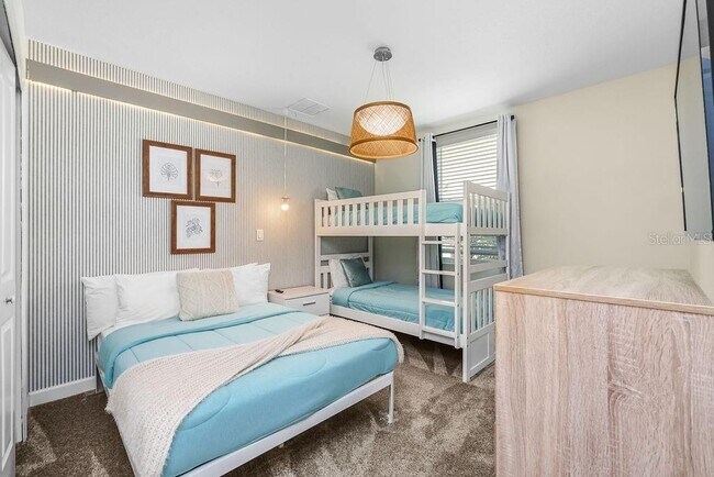 Building Photo - 563 Ocean Course Ave