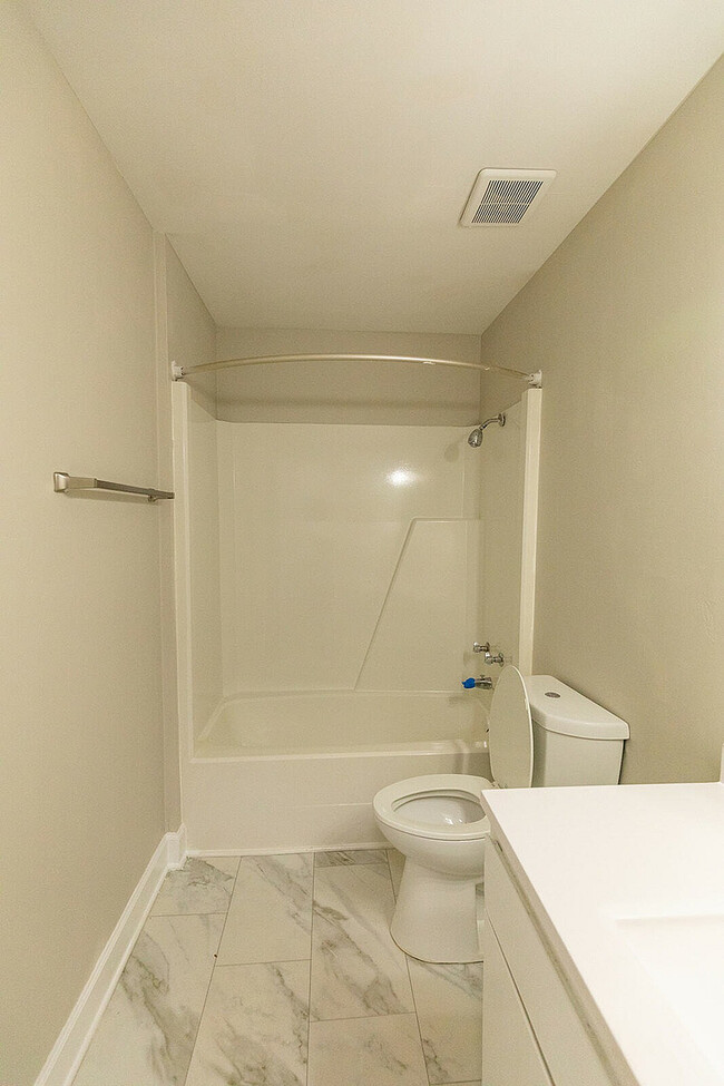 Bathroom - Hillcrest Townhomes