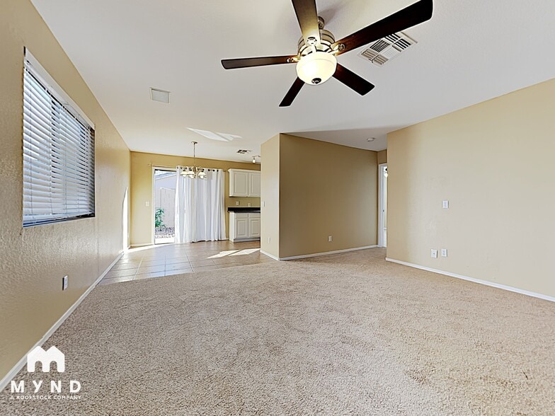 Building Photo - 24 W Ingram St