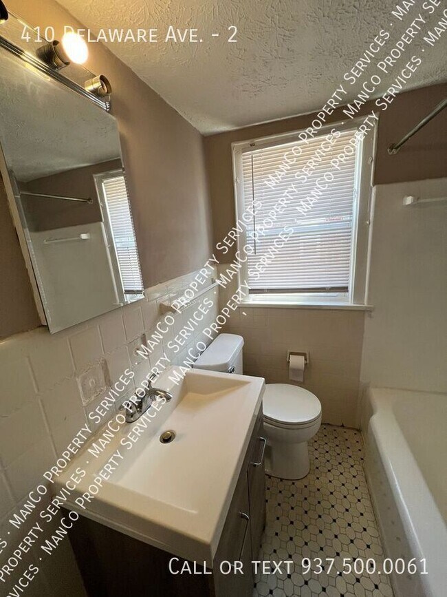 Building Photo - 410 Delaware Ave