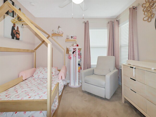 Building Photo - 5622 Lycomb Dr