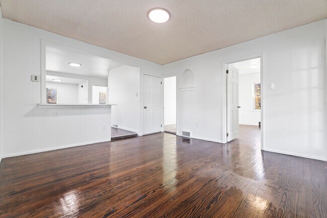 Building Photo - Welcome Home to a 2 bath 4 bedroom  home