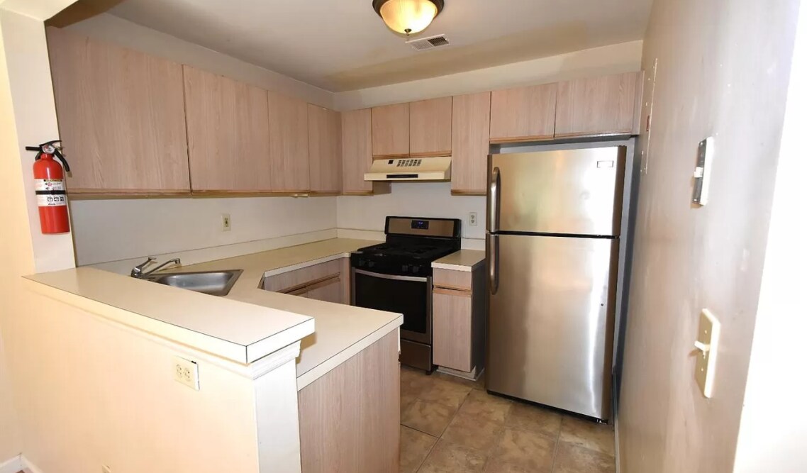 Building Photo - 57 Tanglewood Ct