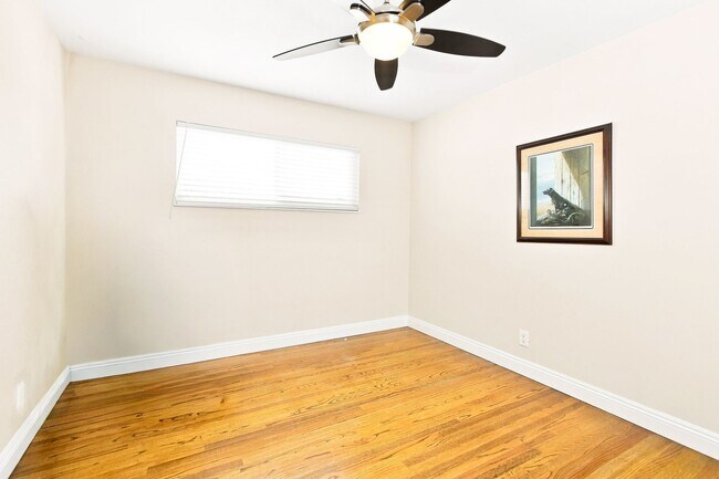 Building Photo - 2779 Cornell Pl