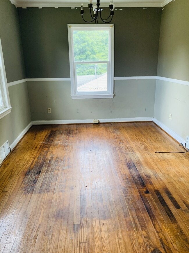 Building Photo - 1236 Sunrise Dr