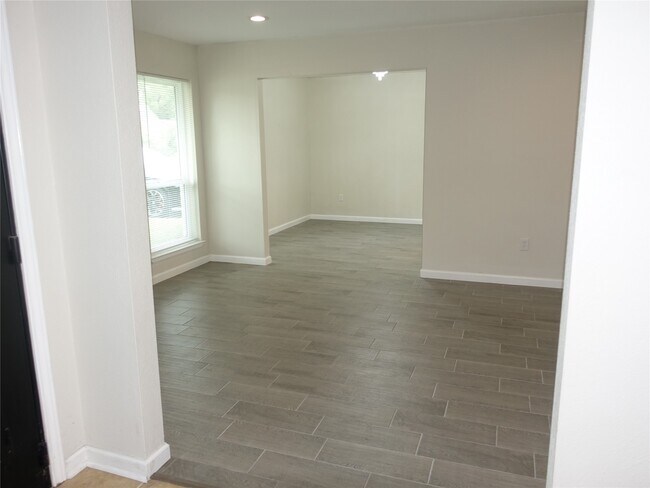 Building Photo - 1038 Cottage Oak Ln