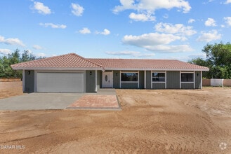 Building Photo - 5039 W Ave K 14