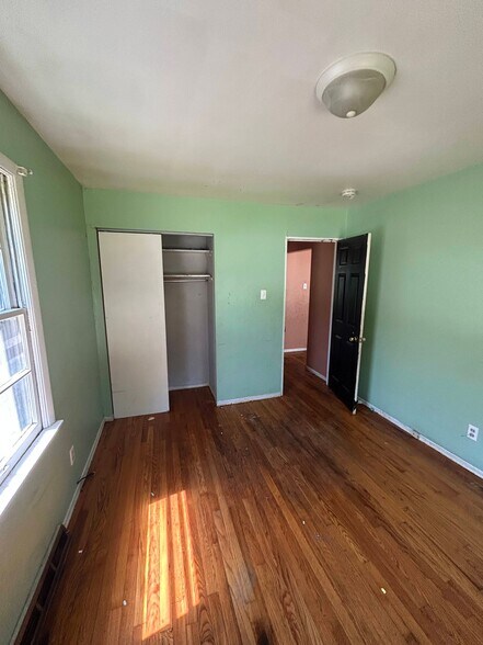 Building Photo - 6998 Edison Ave