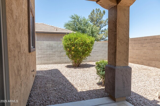Building Photo - 6231 S Pearl Dr