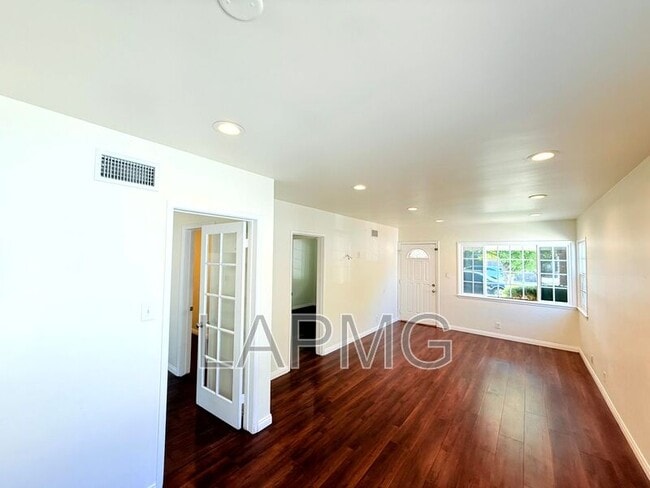 Building Photo - 17535-17537 Baltar Street