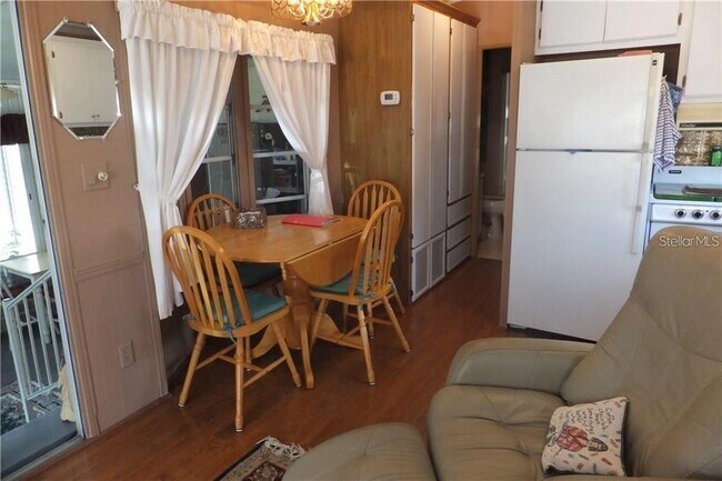 Building Photo - 351 Citrus Ridge Dr