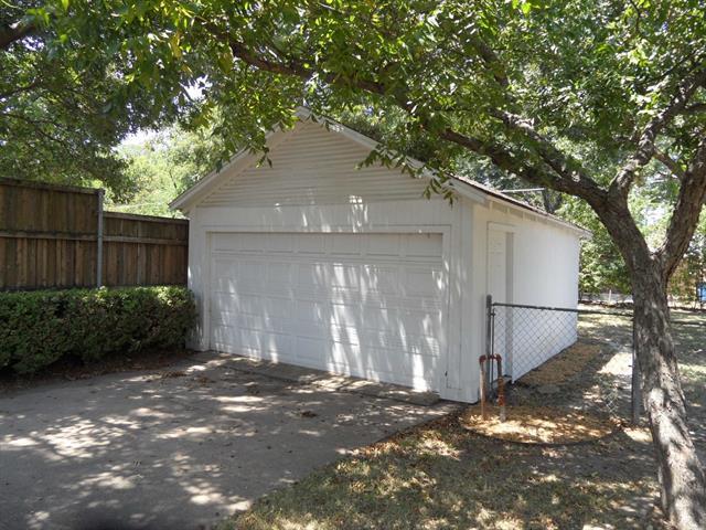 Building Photo - 1523 Hollywood Ave