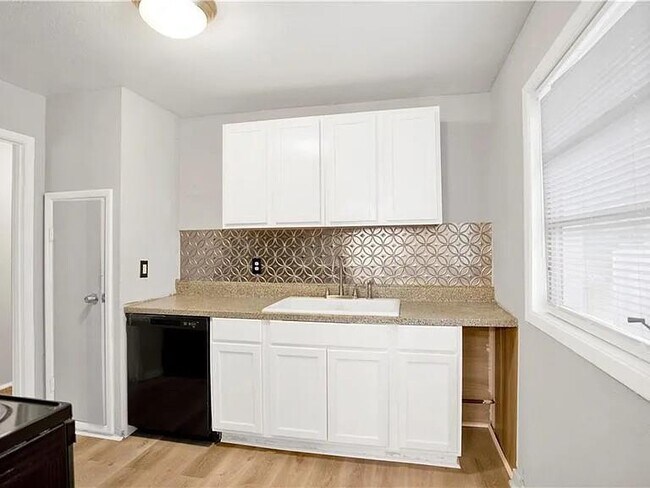 Building Photo - 3764 Autumndale Dr