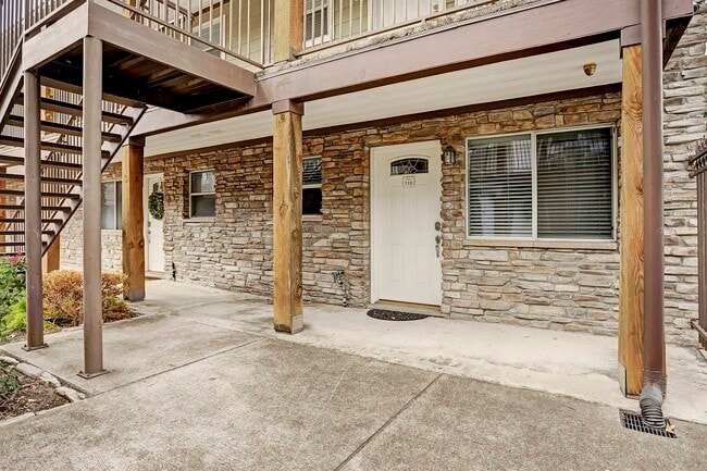 Building Photo - 1449 Heights Blvd