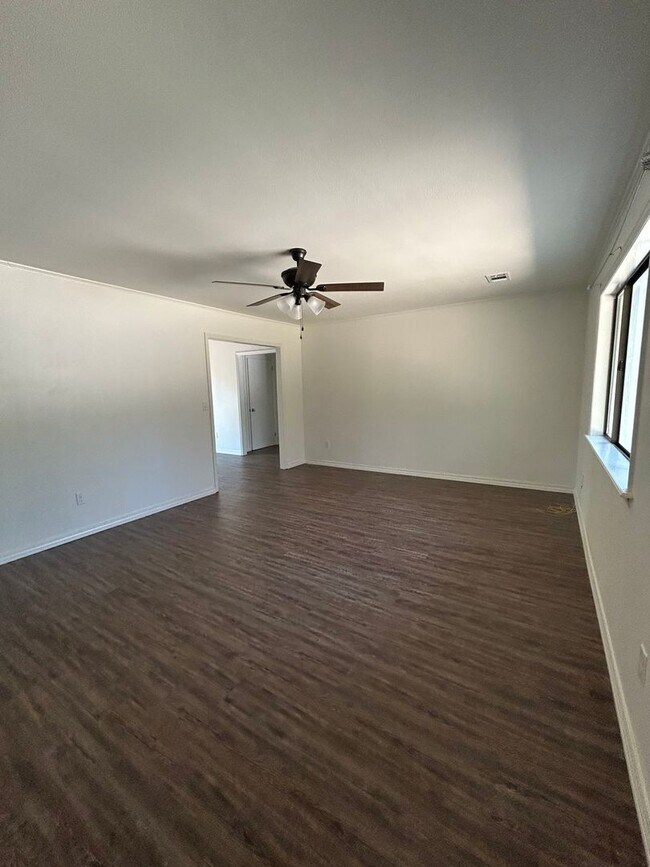 Building Photo - 3120 SR 27