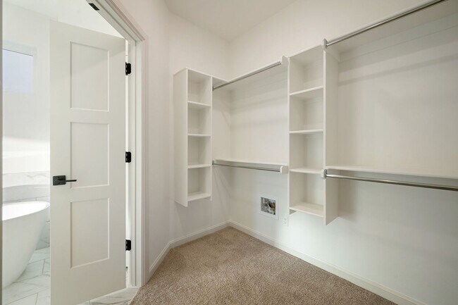 Building Photo - 5017 Misty Wood Ln