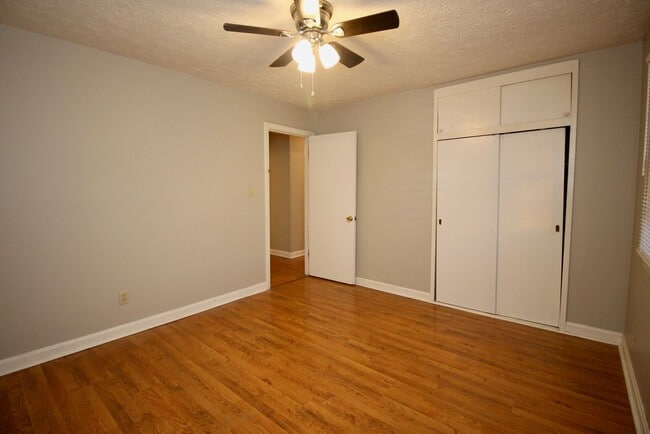 Building Photo - Adorable 3-brm brick ranch with lots of natural light, family room/den, attached garage