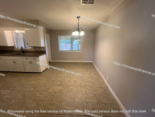 Building Photo - Nice Home For Rent