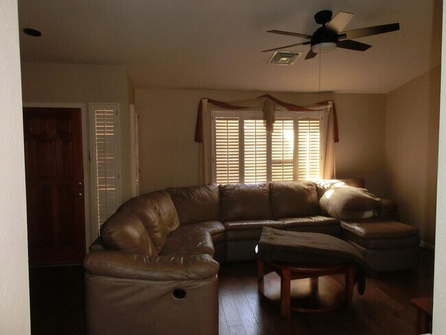 Building Photo - 8646 W Rockwood Dr