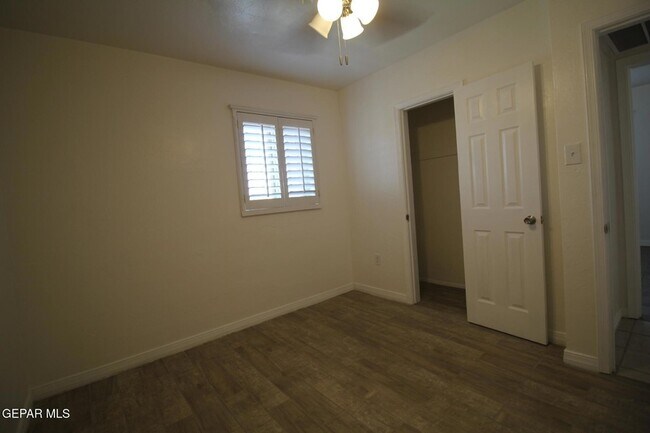 Building Photo - 2529 Jackson Ave