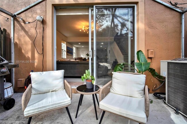 Building Photo - 1516 Veracruz Ln