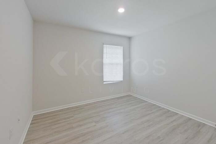 Building Photo - 4686 Malay Cir