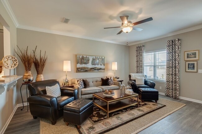 Building Photo - 5807 Shoreline Dr