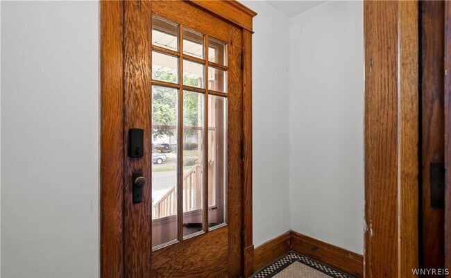 Building Photo - 33 Harding Rd