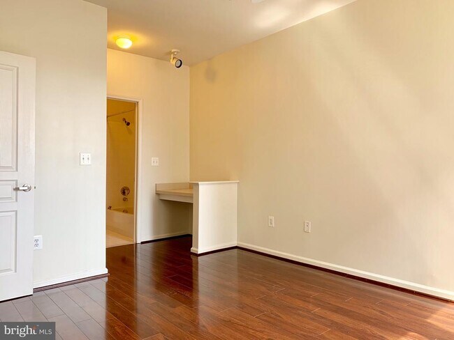 Building Photo - 12001 Market St