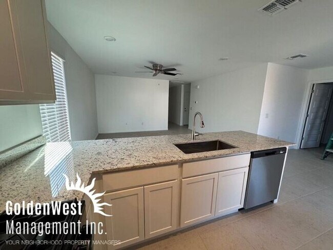 Building Photo - Beautiful 3Bdm 2Ba Home in the Community of Vail