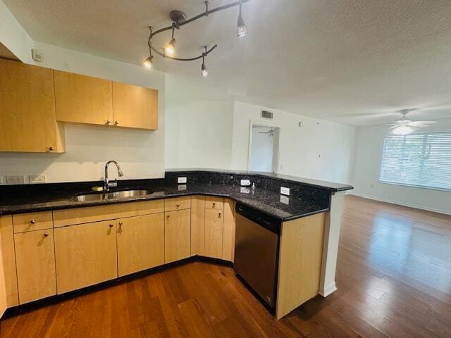 Building Photo - 401 Villa Cir