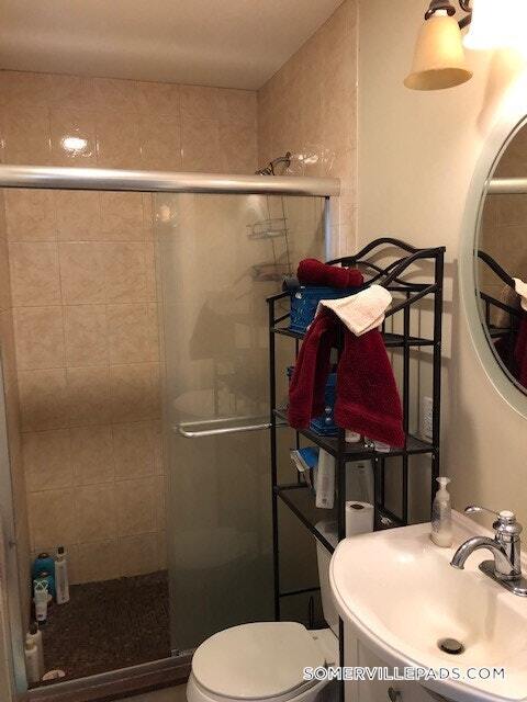 Building Photo - 27 Fairfax St