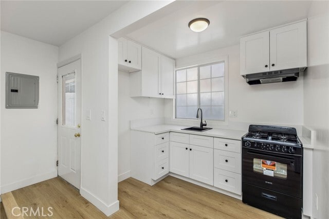 Building Photo - 16640 Los Alimos St