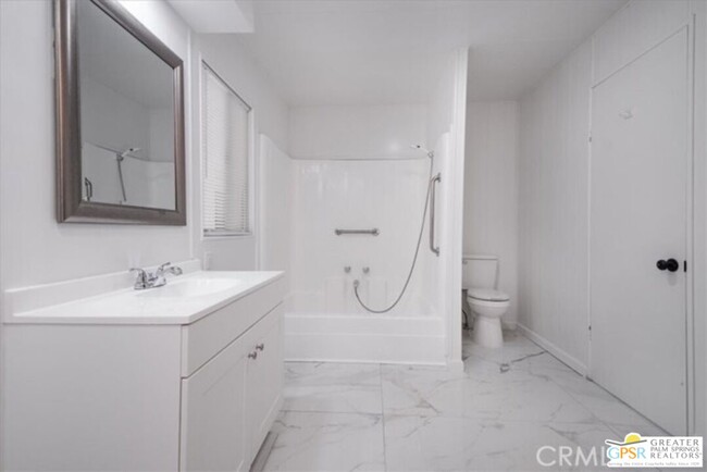 Building Photo - 38 Paseo Laredo N
